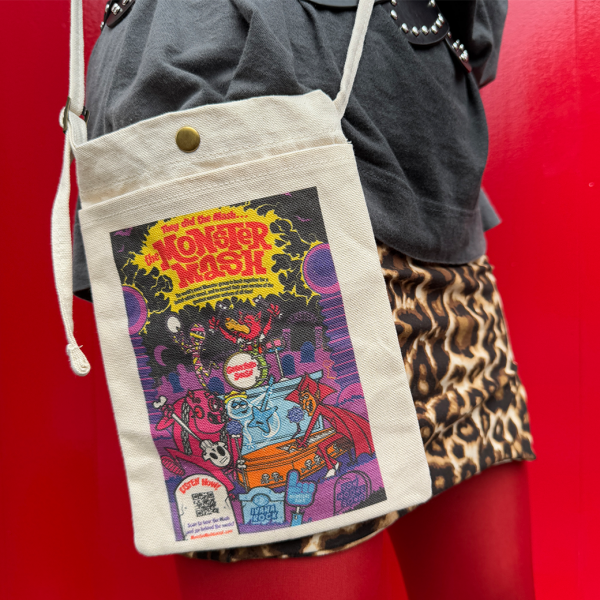 <img class='new_mark_img1' src='https://img.shop-pro.jp/img/new/icons1.gif' style='border:none;display:inline;margin:0px;padding:0px;width:auto;' />VALLERY'S SELECTMonster Mash Mini Shoulder Bag