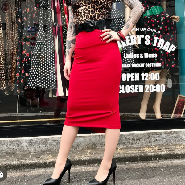 <img class='new_mark_img1' src='https://img.shop-pro.jp/img/new/icons53.gif' style='border:none;display:inline;margin:0px;padding:0px;width:auto;' />Hell BunnyJoni Skirt in Red -size XXS (5~7)