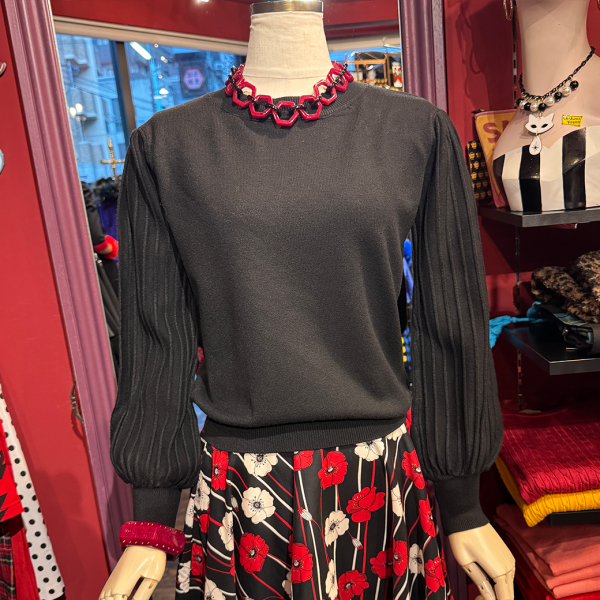 <img class='new_mark_img1' src='https://img.shop-pro.jp/img/new/icons1.gif' style='border:none;display:inline;margin:0px;padding:0px;width:auto;' />��VALLERY'S SELECT��Pintuck Puff-Sleeve Sweater in Black