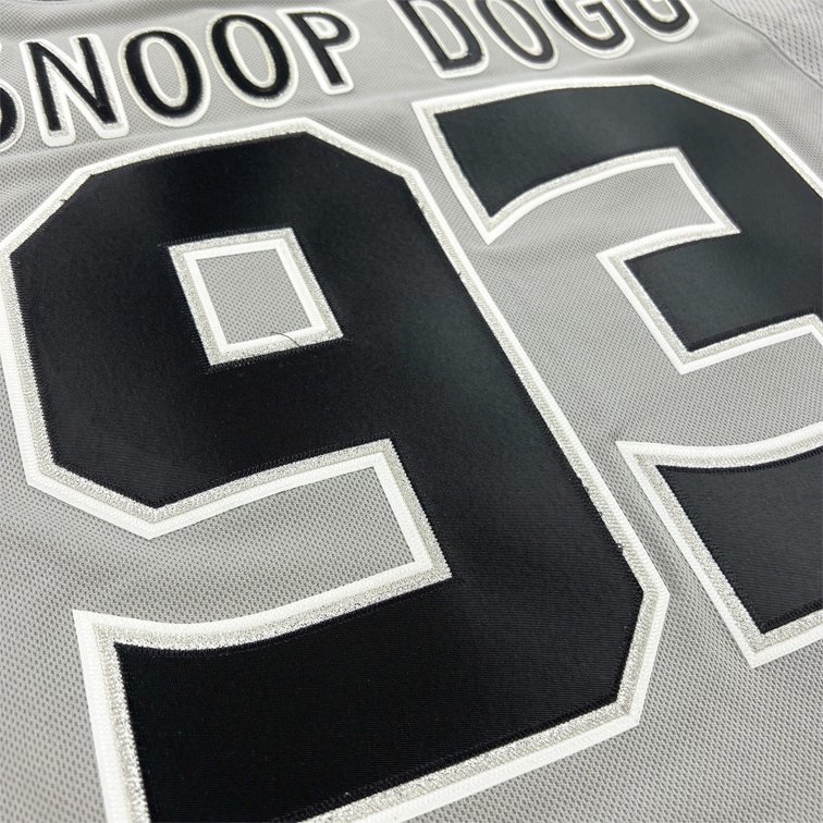 SNOOP DOGG × LA KINGS / SNOOP DOGG × LA KINGS JERSEY / GRAY × BLACK -  GANGSTA MARKET 【ギャングスタ マーケット】