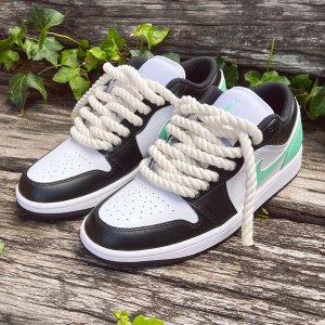 <img class='new_mark_img1' src='https://img.shop-pro.jp/img/new/icons24.gif' style='border:none;display:inline;margin:0px;padding:0px;width:auto;' />20%OFF NIKE / COUTOM AIR JORDAN 1 LOW \25,300