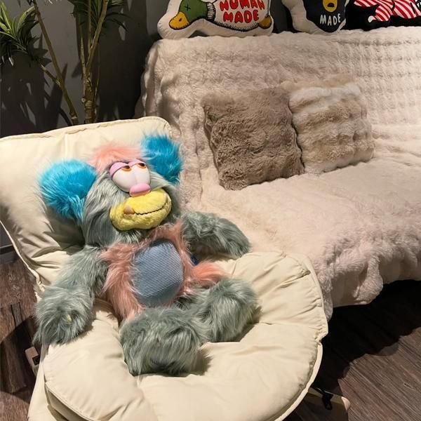 VISTY Plush Doll 2025 送料無料 VERDY ぬいぐるみ Visty Plush by Verdy Headed to Unboxed Festival - Vinyl Pulse
