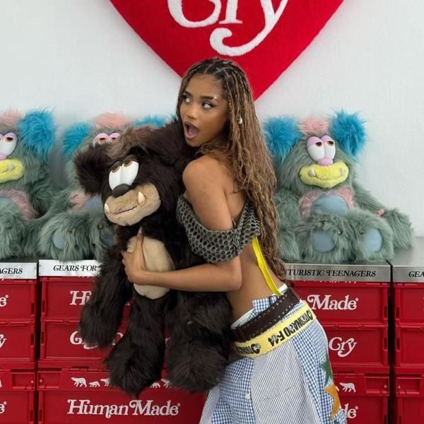 VERDY × DOVER STREET MARKET / VISTY PLUSH DOLL - GANGSTA