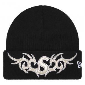 SUPREME / NEW ERA&#174; TRIBAL S LOGO BEANIE