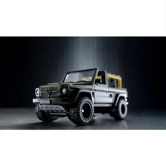 ミニカー Hot Wheels Benz Project G-class NIGO s-l1200.jpg