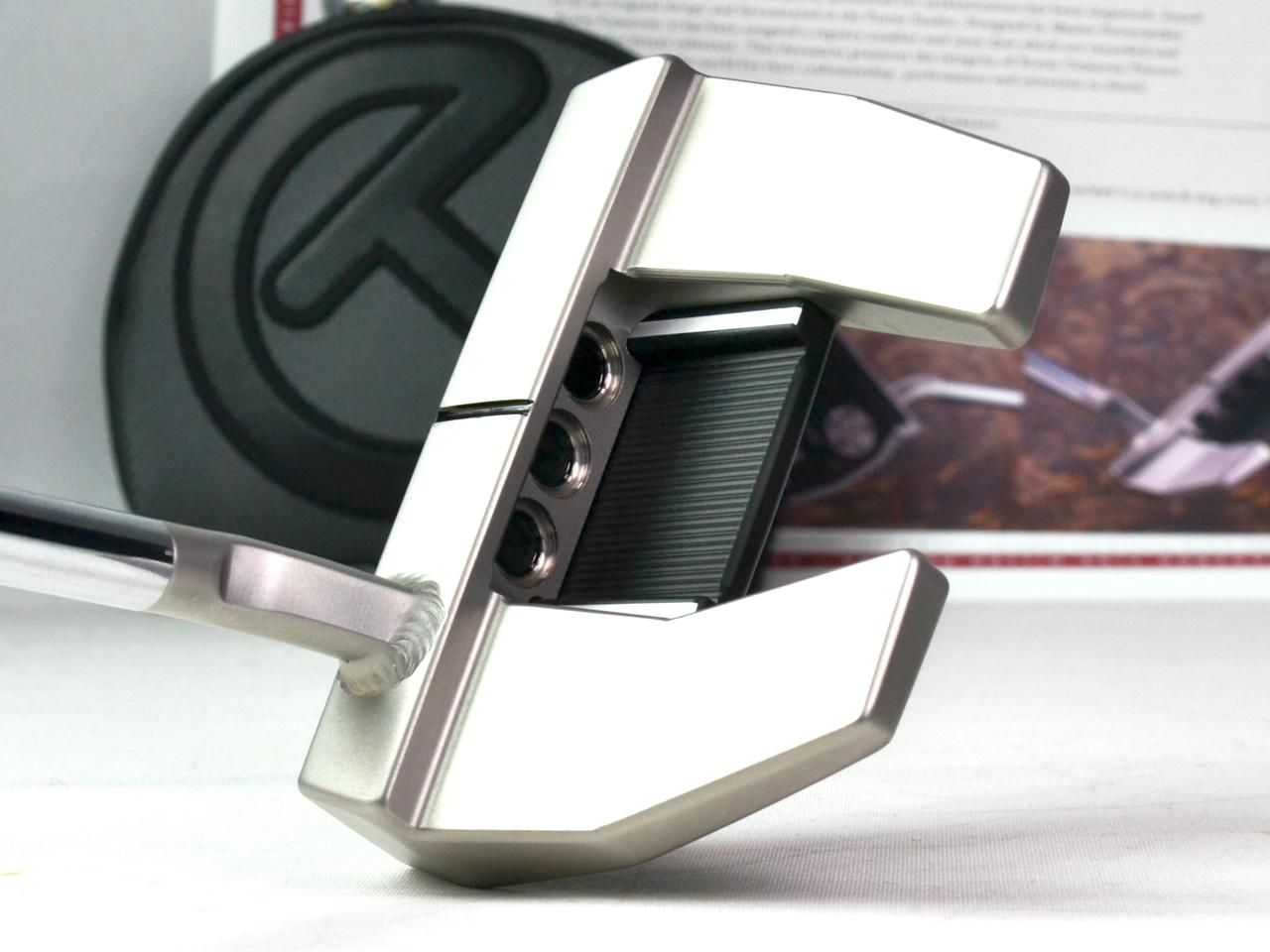 スコッティキャメロン ツアーパター FUTURA 5.5W Black & Silver
