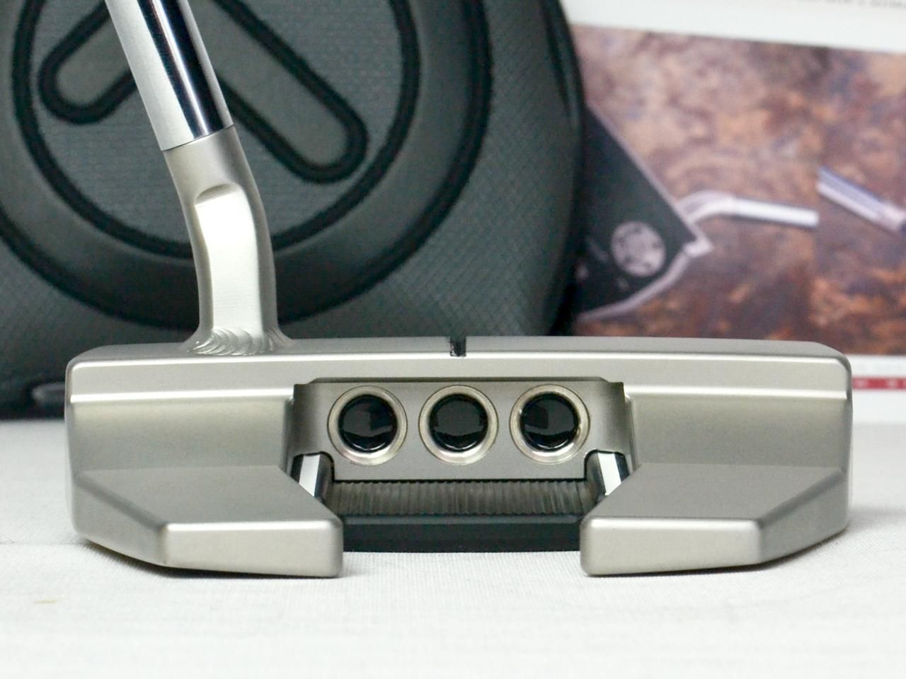 スコッティキャメロン ツアーパター FUTURA 5.5W Black & Silver