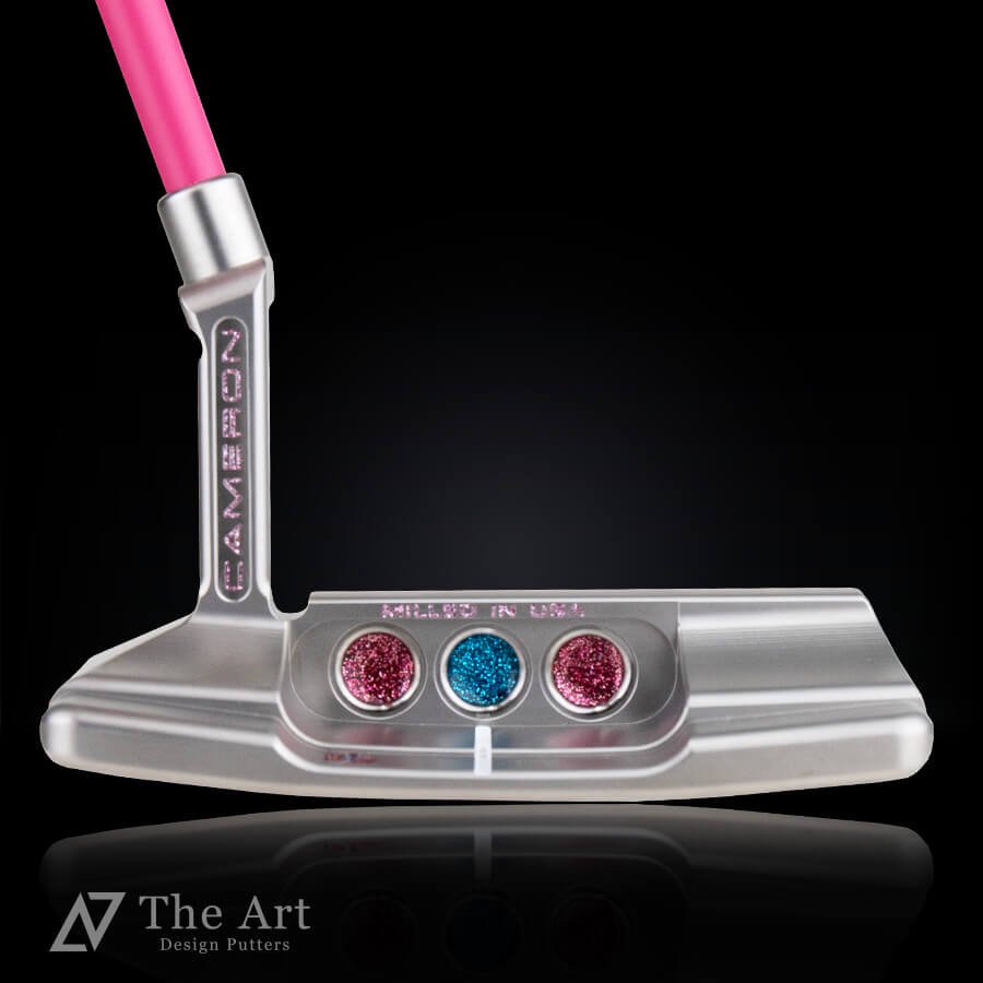 <img class='new_mark_img1' src='https://img.shop-pro.jp/img/new/icons59.gif' style='border:none;display:inline;margin:0px;padding:0px;width:auto;' />åƥ (SCOTTY CAMERON) 2023 ѡ쥯 Хå2 [Daisy Daisy] ver.S+ ԥ󥯥 KBSե