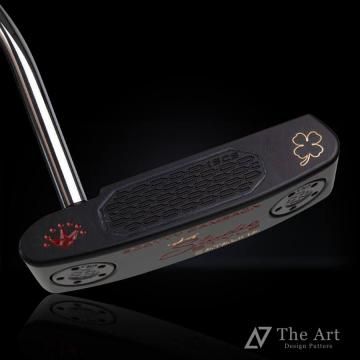 <img class='new_mark_img1' src='https://img.shop-pro.jp/img/new/icons59.gif' style='border:none;display:inline;margin:0px;padding:0px;width:auto;' />�����åƥ��������� (SCOTTY CAMERON) 2025 ���������������� ������� [Lucky Clover] M �����ȥ֥�å� Black & Gold ��եƥ���