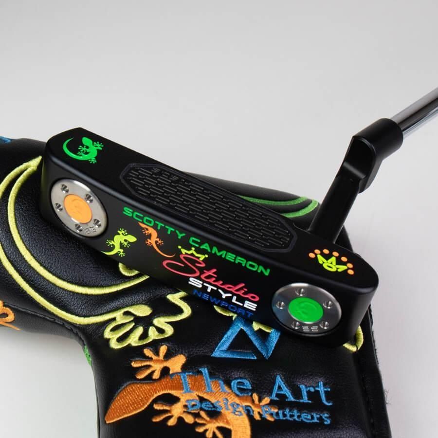 �ڼ����ġۥ����åƥ��������� (SCOTTY CAMERON) 2025 ���������������� �˥塼�ݡ��� [Lucky Gecko] ver.S NEON COLOR �����ȥ֥�å��ե��˥å���