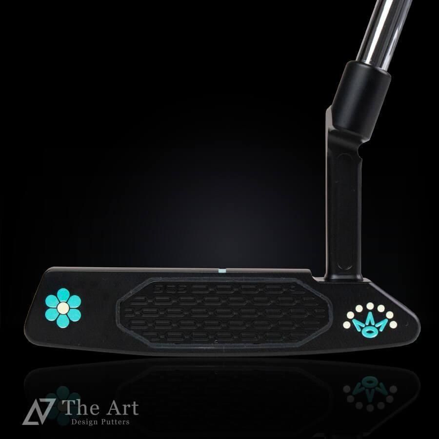 <img class='new_mark_img1' src='https://img.shop-pro.jp/img/new/icons4.gif' style='border:none;display:inline;margin:0px;padding:0px;width:auto;' />�����åƥ��������� (SCOTTY CAMERON) 2025 ���������������� ���������Хå�2 [Daisy Daisy] ver.S+ �����ȥ֥�å��ե��˥å��� ����������