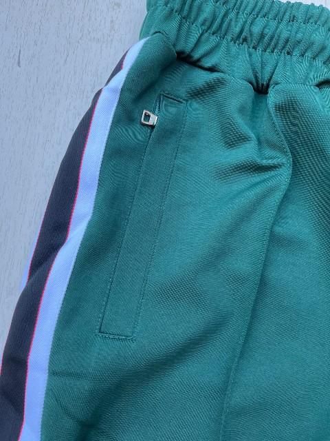 【NEW限定品】 DOMREBELドムレーベルPLEATED TRACKPANTS green- 夜型大型 ウォーキング・ランニングウェア