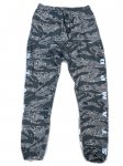 <img class='new_mark_img1' src='https://img.shop-pro.jp/img/new/icons20.gif' style='border:none;display:inline;margin:0px;padding:0px;width:auto;' />STAMPDץ<BR>Stampd Sweatpant Camo Print







