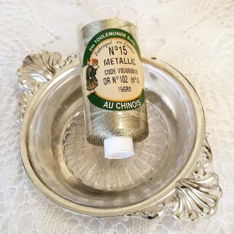 【希少】LE FIL AU CHINOIS アンティーク　メタル缶　糸巻きケース 希少】LE FIL AU CHINOIS アンティーク メタル缶 糸巻きケース