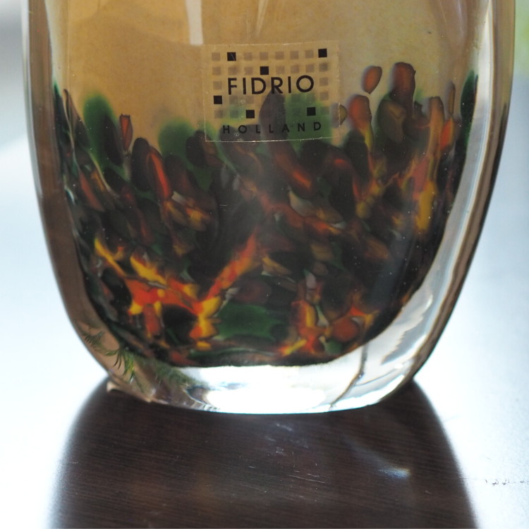 フィデリオの花瓶Elips/Pearl Colorique アップ