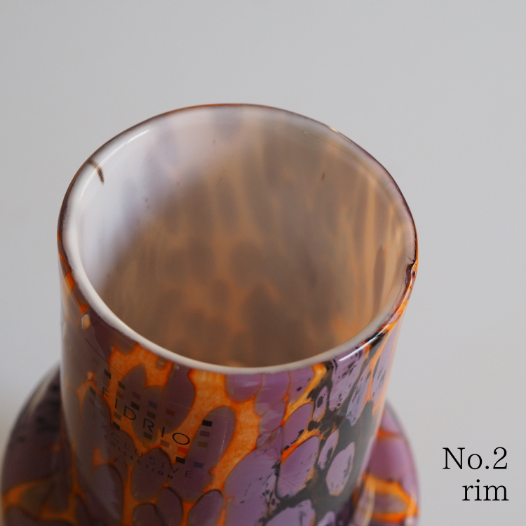 フィデリオの花瓶Tricolor/Nuovo No.2の縁部分1