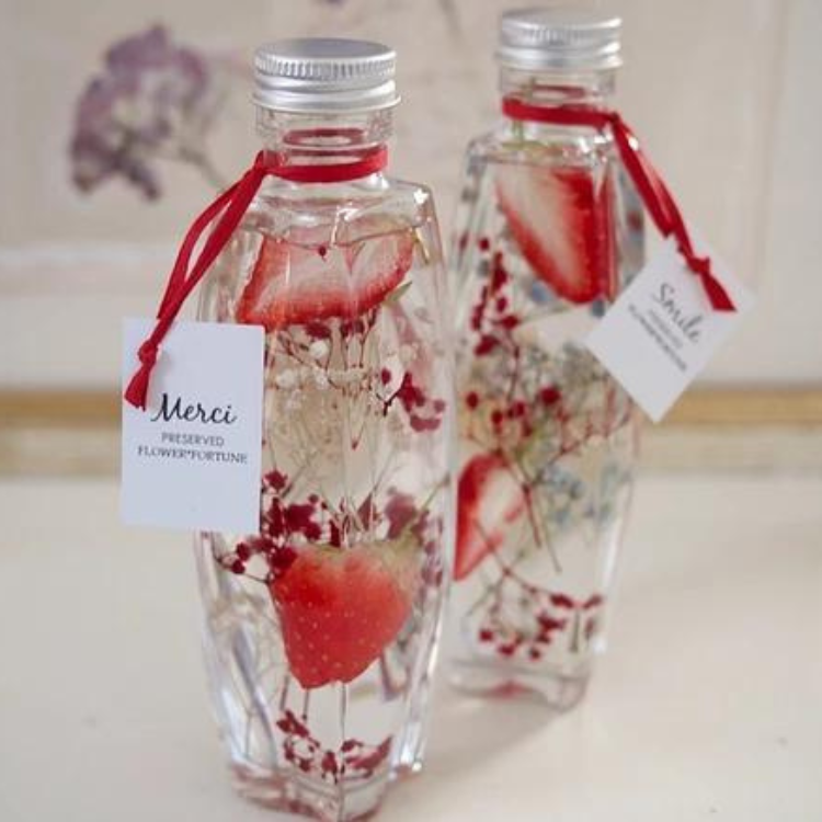 Des Potsフラワーベース(花瓶)通販 Strawberry (S) [レッド Des Potsフラワーベース(花瓶)通販 Strawberry (S) [レッド