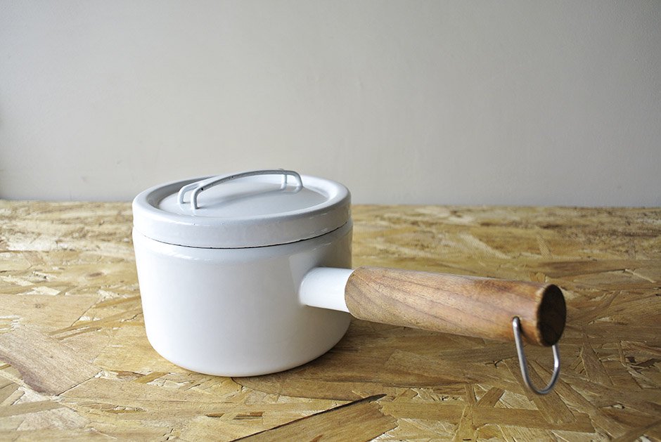 FINEL Enamel White フィネル 白い琺瑯(ホーロー)の片手鍋 vintage 