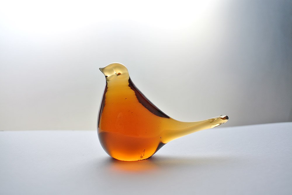 FINLAND'S GLASS BIRD 杏ジャムのようなカラーのガラス鳥オブジェ - ヴィンテージ北欧雑貨・PIPPURIKERA ピップリケラ 金沢