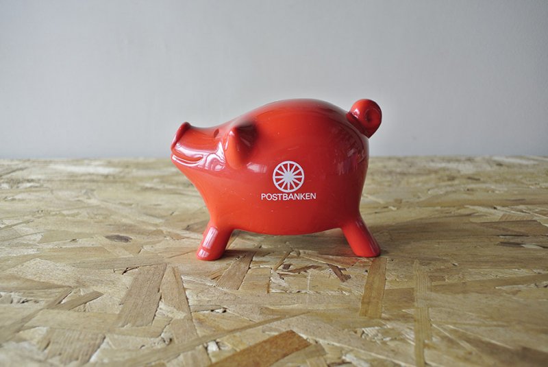 MK-Tresmer Money Box (Pig) 02 ぶたさんオブジェ (貯金箱) 朱色