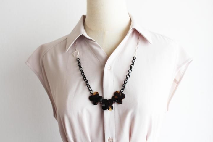 本白鼈甲　チェーン型特大ネックレス　21g 東Y7-0812⭐︎2Fトコチ 楽天市場】合成ダイヤモンドネックレス フラワー型バチカン