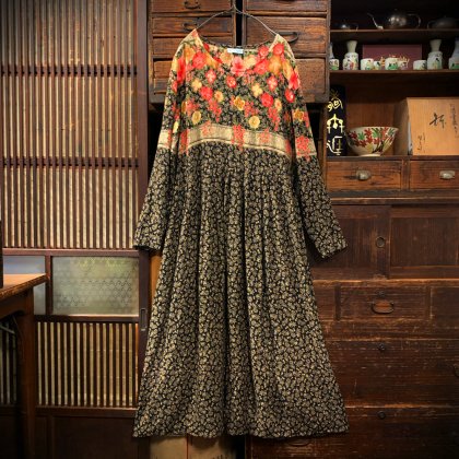 古着 Vintage Lady's Tops | RUMHOLE beruf Online Store 公式通販サイト