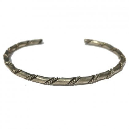  ΡʥХ եåɥϡ СХ󥰥 磻䡼 ĥȡNAVAJO - STERLINGWire Silver Twisted Design