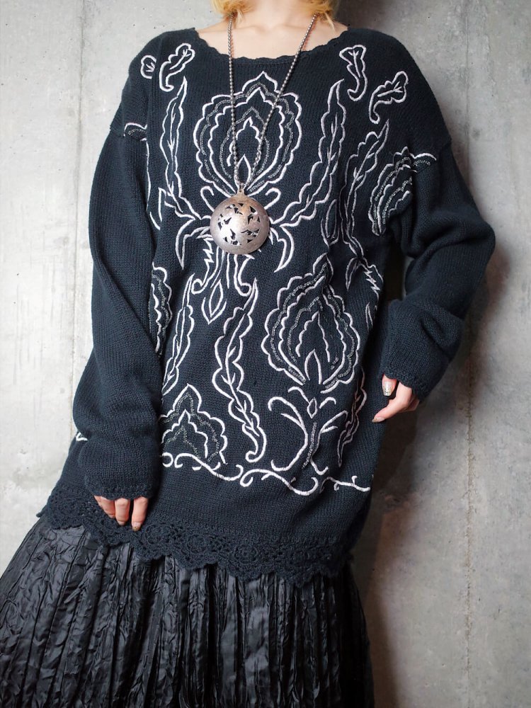 ヴィンテージ アラベスク刺繍 ニットセーター Arabesque Embroidery Black Knit Sweater