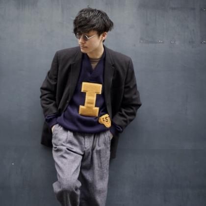 Lamb Knit Co】ヴィンテージ レタードVネックニット 茄子紺