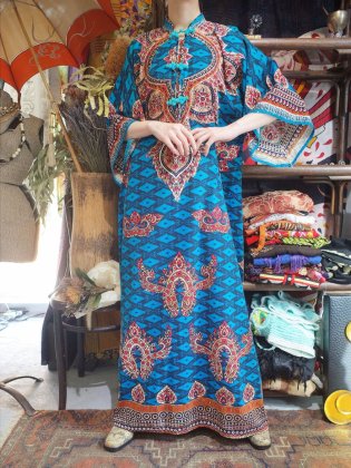  Ρơ Хƥå ԡ 1970ǯ c.1970s Thailand Batik Dress