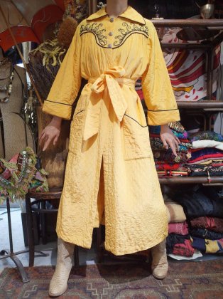 古着 通販　c.1940s Yellow Quilt Embroidery Gown / Dress