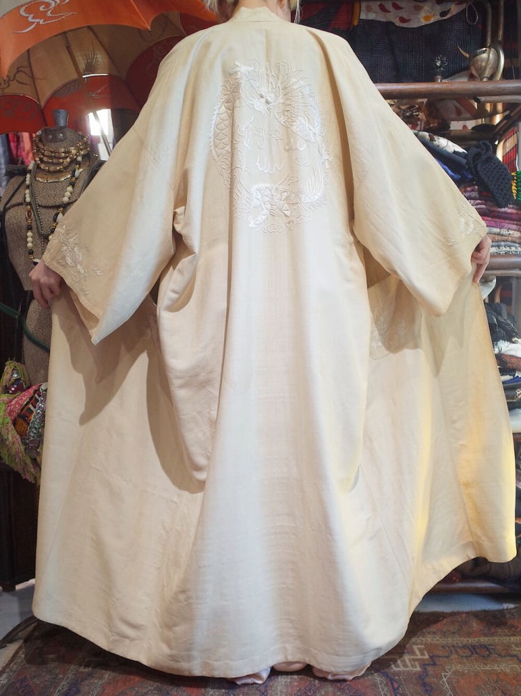 古着 通販 c.1920s White Dragon Embroidery Gown