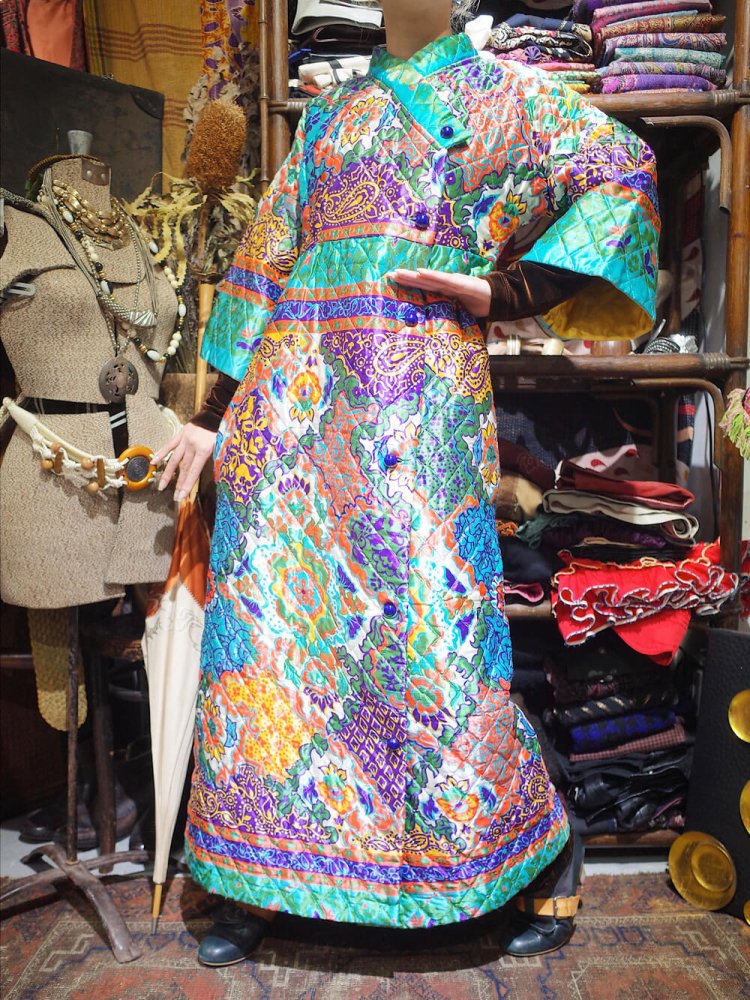 古着 通販 c.1970s Oriental Arabesque Quilting Gown Dress