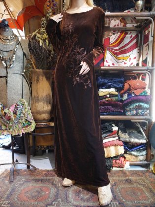 古着 通販　Embroidery Chocolate Brown Velvet Dress