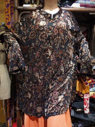  ΡVelvet  Sheer Flower Big Silhouette China Shirt