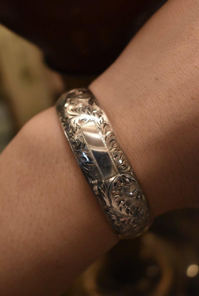 IBUQUI イブキ シルバー バングル シルバー950バングルブレスレット - IBUQUI 下北沢にある