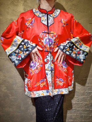 古着 通販　Chinese Silk Embroidery Short Gown Red × Black Sleeves