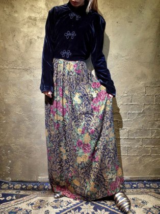  ΡChina Velvet  Arabesque Flower Rayon Dress