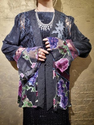  ΡVelvet Sheer & Lace Switch China Gown