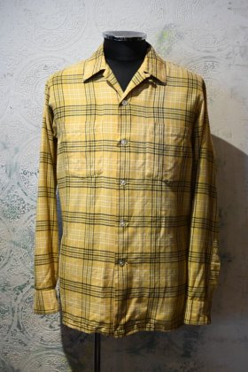  Ρus 1960s cotton check open collar shirt