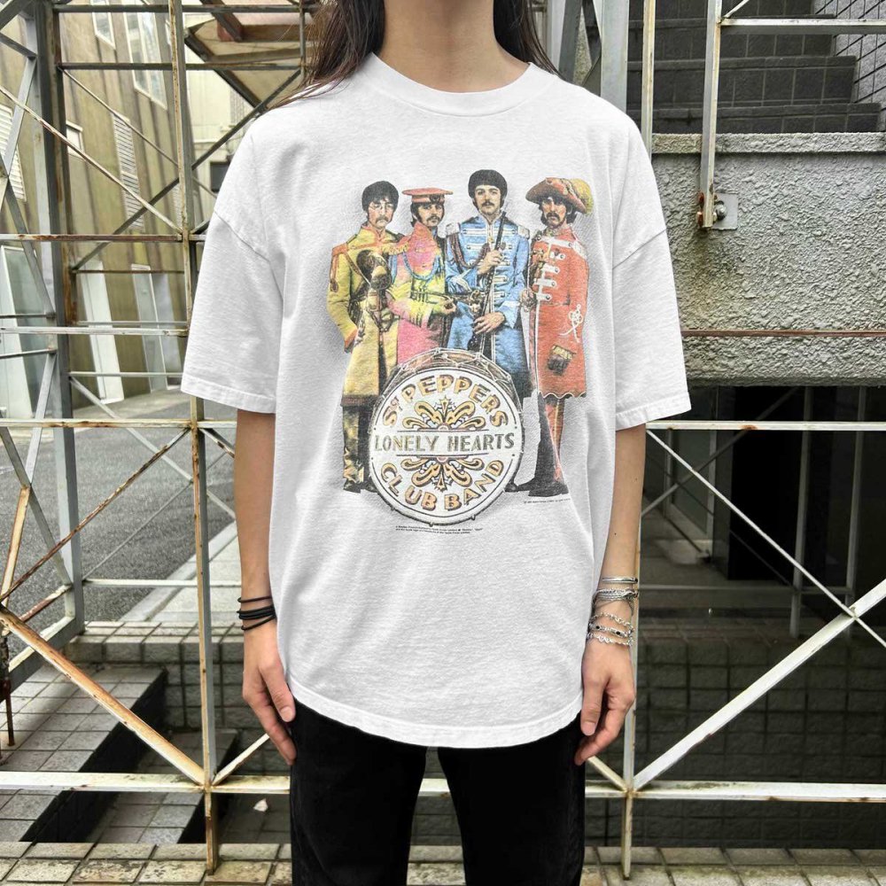 ビートルズ ヴィンテージ T シャツ【The Beatles】【Sgt. Pepper's Lonely Hearts Club Band】【Late  1990's~】XL | 古着 通販 ヴィンテージ古着屋 | RUMHOLE beruf - Online Store 公式通販サイト