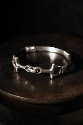  ΡVintage silver  leather horsebit bracelet ơ С 쥶 ۡӥå ֥쥹å 