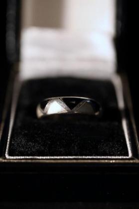  ΡVintage silver  onyx shell ring ơ С ˥   