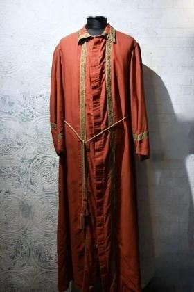  Ρus early 20th robe