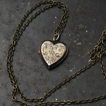 スウィートハートジュエリーロケット フラワー シルバー ヴィンテージ
