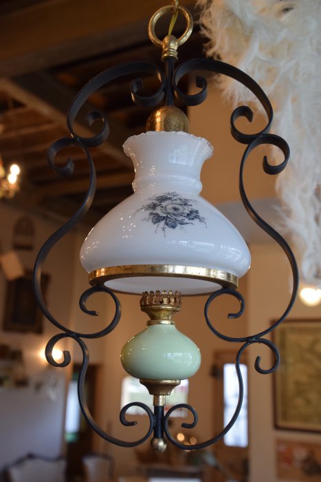 ペールグリーン陶器とフレアガラスのアイアンランプ/1灯タイプ(送料込み)