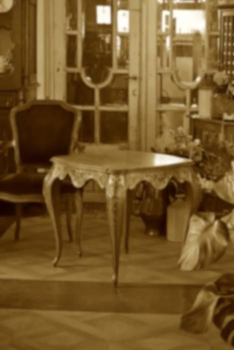 【美品】フランスアンティーク ロカイユ装飾 手巻き式置時計 オブジェ[3054] ロココ・バロック調】ロカイユ彫刻時計 掛け時計・置き時計
