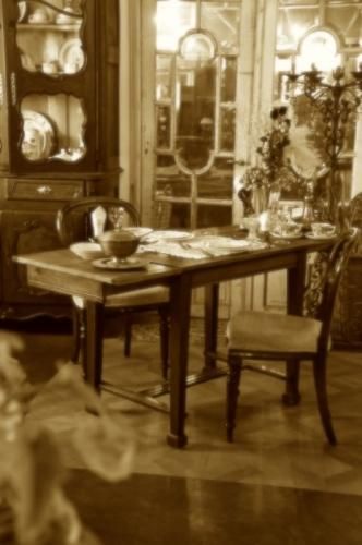 <img class='new_mark_img1' src='https://img.shop-pro.jp/img/new/icons43.gif' style='border:none;display:inline;margin:0px;padding:0px;width:auto;' />��̯�����礤��̥��Ū�ʸ��ڤξ��֤�ʥ������ƥ󥷥��ơ��֥�2�����ͳݤ��� ��Ĺ���ơ��֥� 1900's