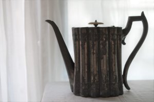 真鍮製スカラップのコーヒーポット