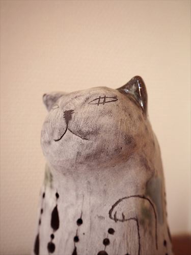 陶器の猫のあかり